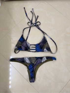 Reversible Tropical Leaf Print Halter Bikini Set in Blue & Olive